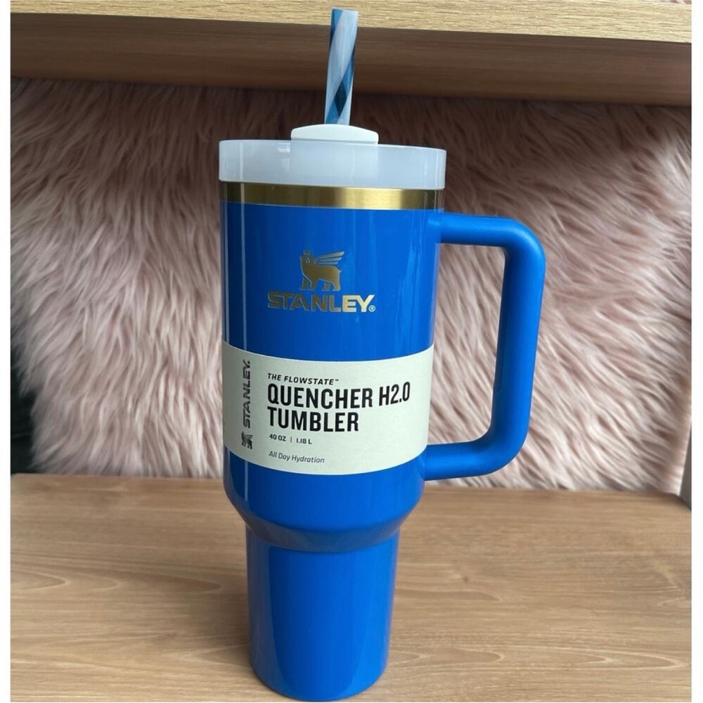 Stanley Quencher H2.0 40 oz. Tumbler Arctic Twist Cobalt Blue Shiney NWD
